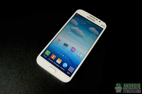 Samsung Galaxy Mega 5.8 review .